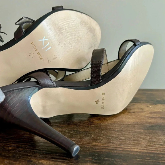 💫HP| Nine West|Dark Brown Leather Gladiator 3.5” Heel Ankle Strap Sandal Sz 7.5 - Picture 7 of 8